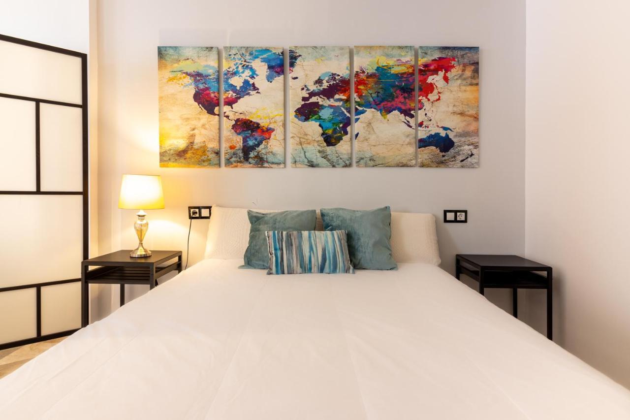 Saenz Suites Gallery By Bossh! Apartments Málaga Exteriör bild