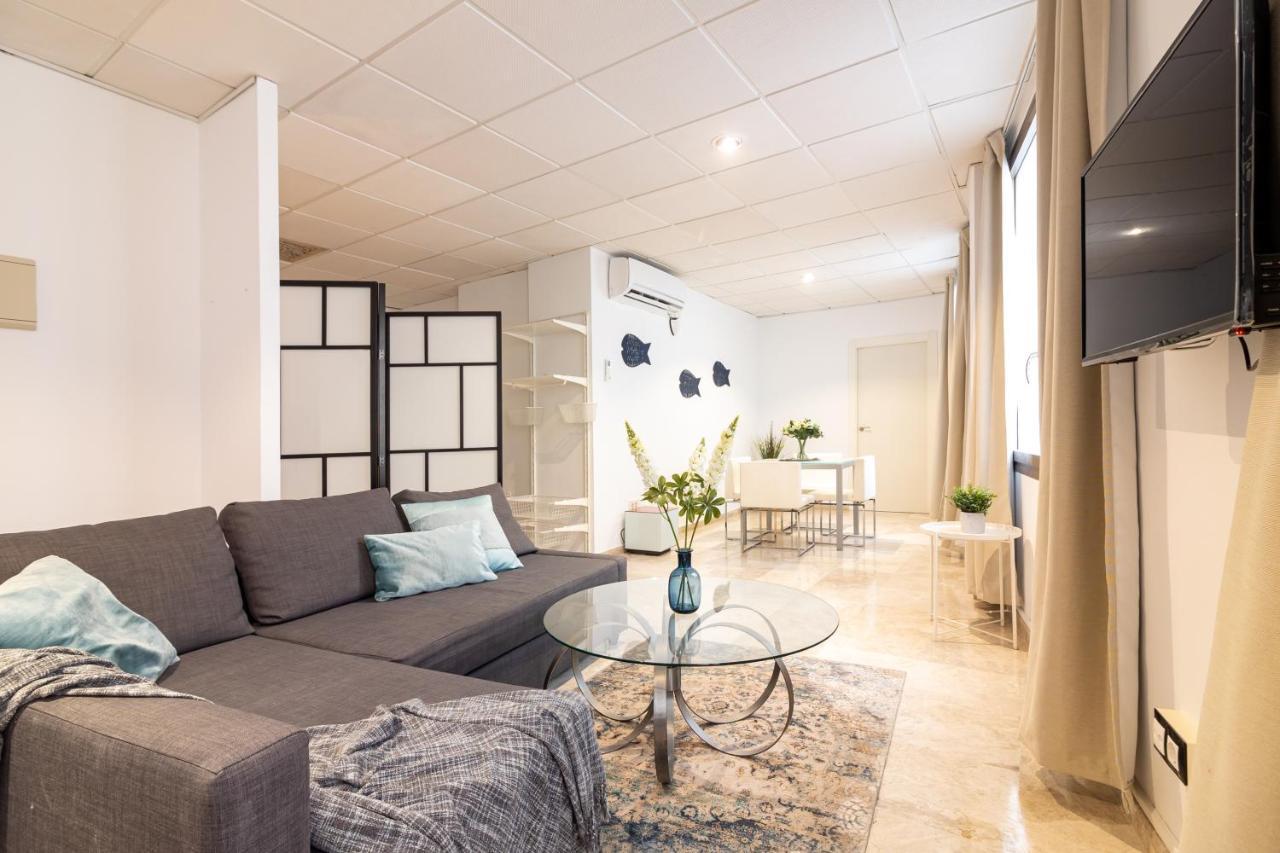 Saenz Suites Gallery By Bossh! Apartments Málaga Exteriör bild