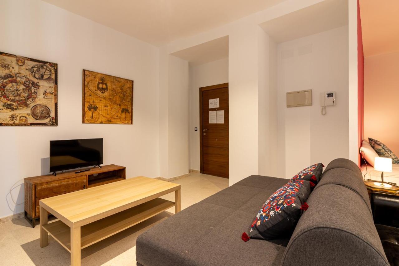 Saenz Suites Gallery By Bossh! Apartments Málaga Exteriör bild