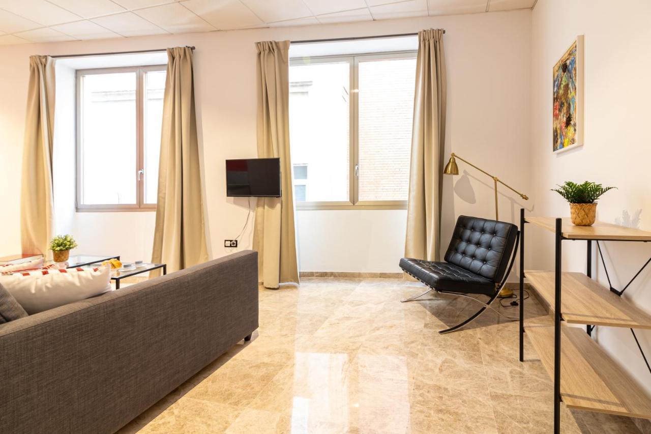 Saenz Suites Gallery By Bossh! Apartments Málaga Exteriör bild