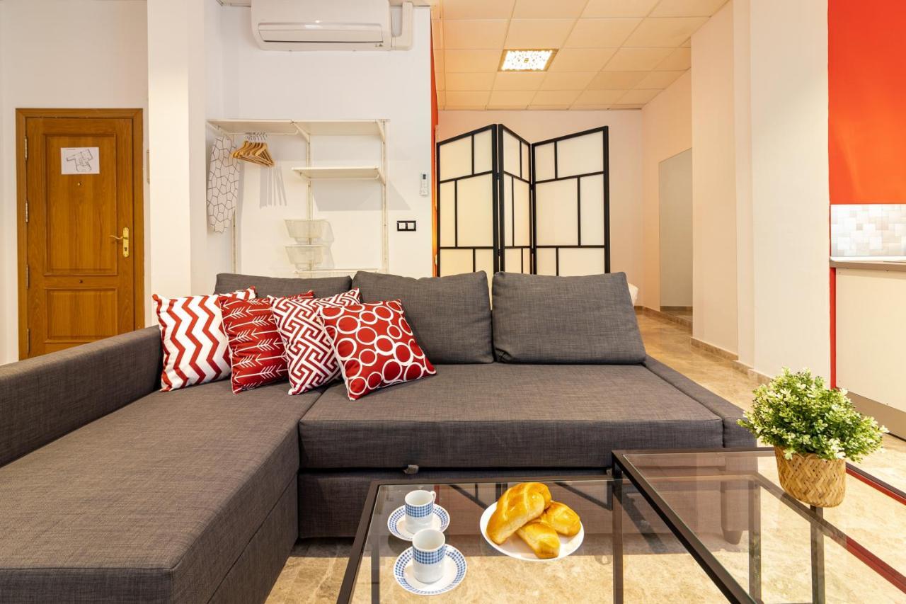 Saenz Suites Gallery By Bossh! Apartments Málaga Exteriör bild