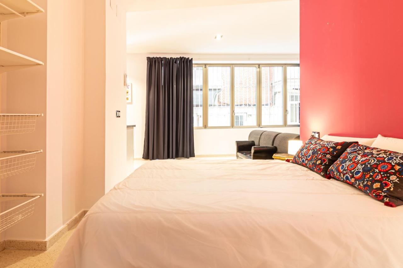 Saenz Suites Gallery By Bossh! Apartments Málaga Exteriör bild