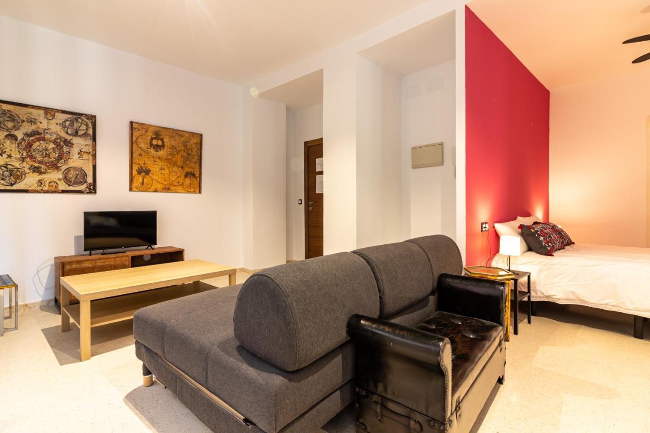 Saenz Suites Gallery By Bossh! Apartments Málaga Exteriör bild