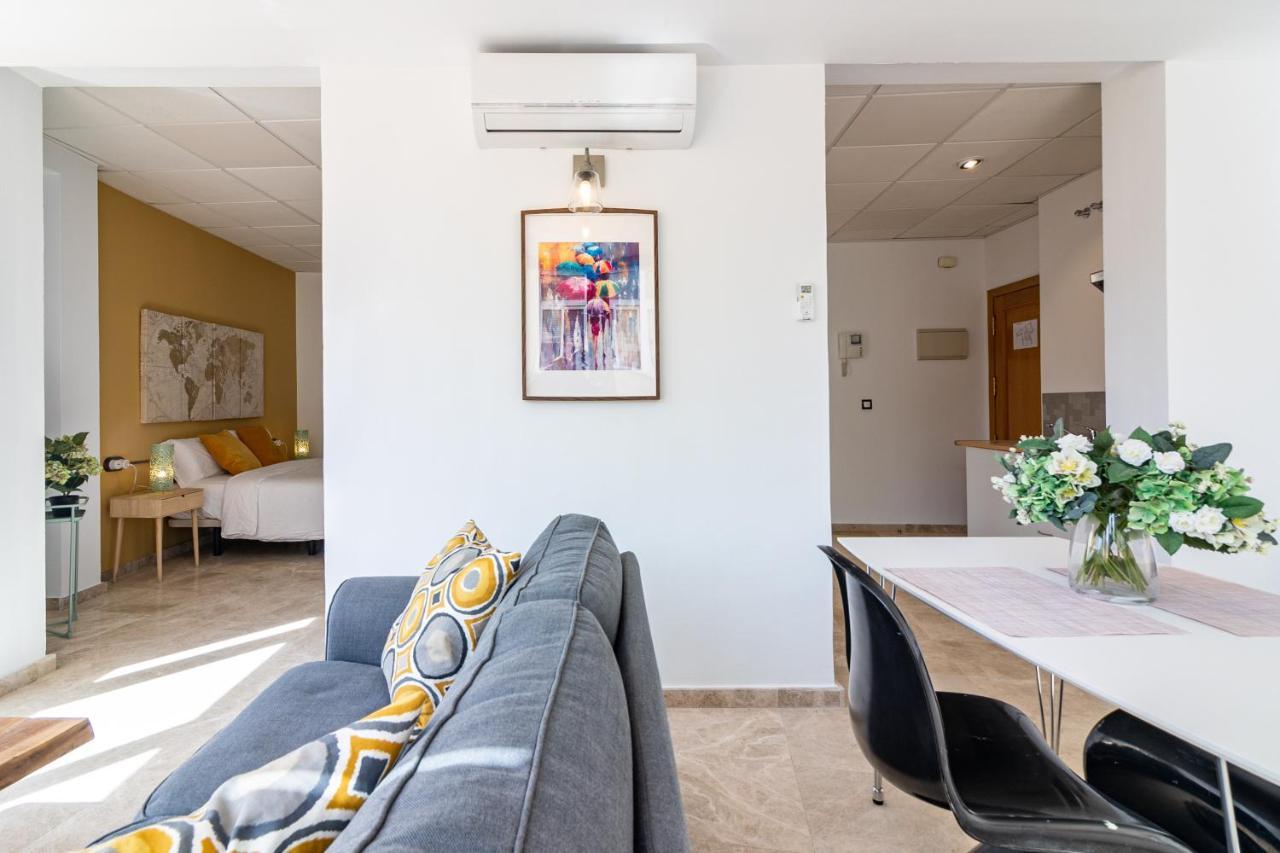 Saenz Suites Gallery By Bossh! Apartments Málaga Exteriör bild