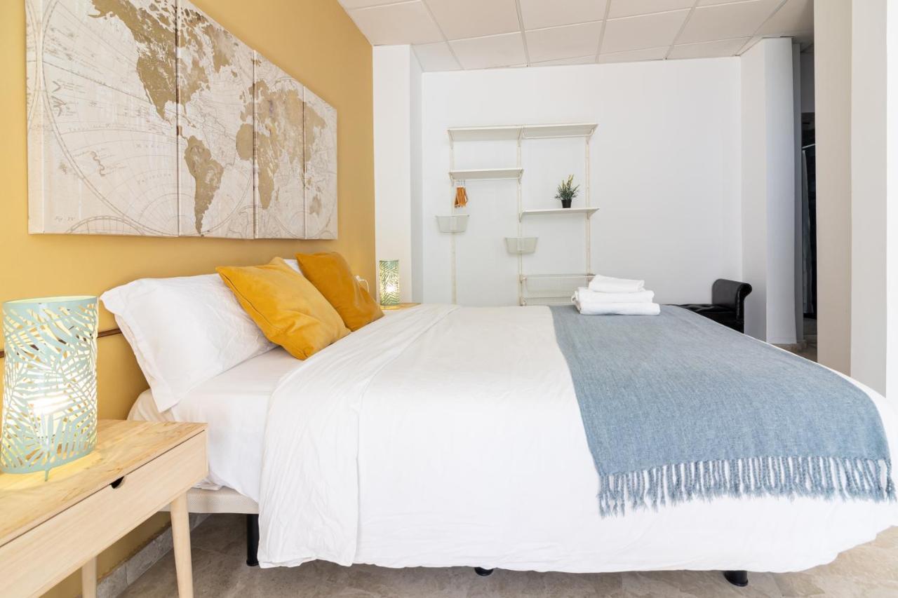 Saenz Suites Gallery By Bossh! Apartments Málaga Exteriör bild